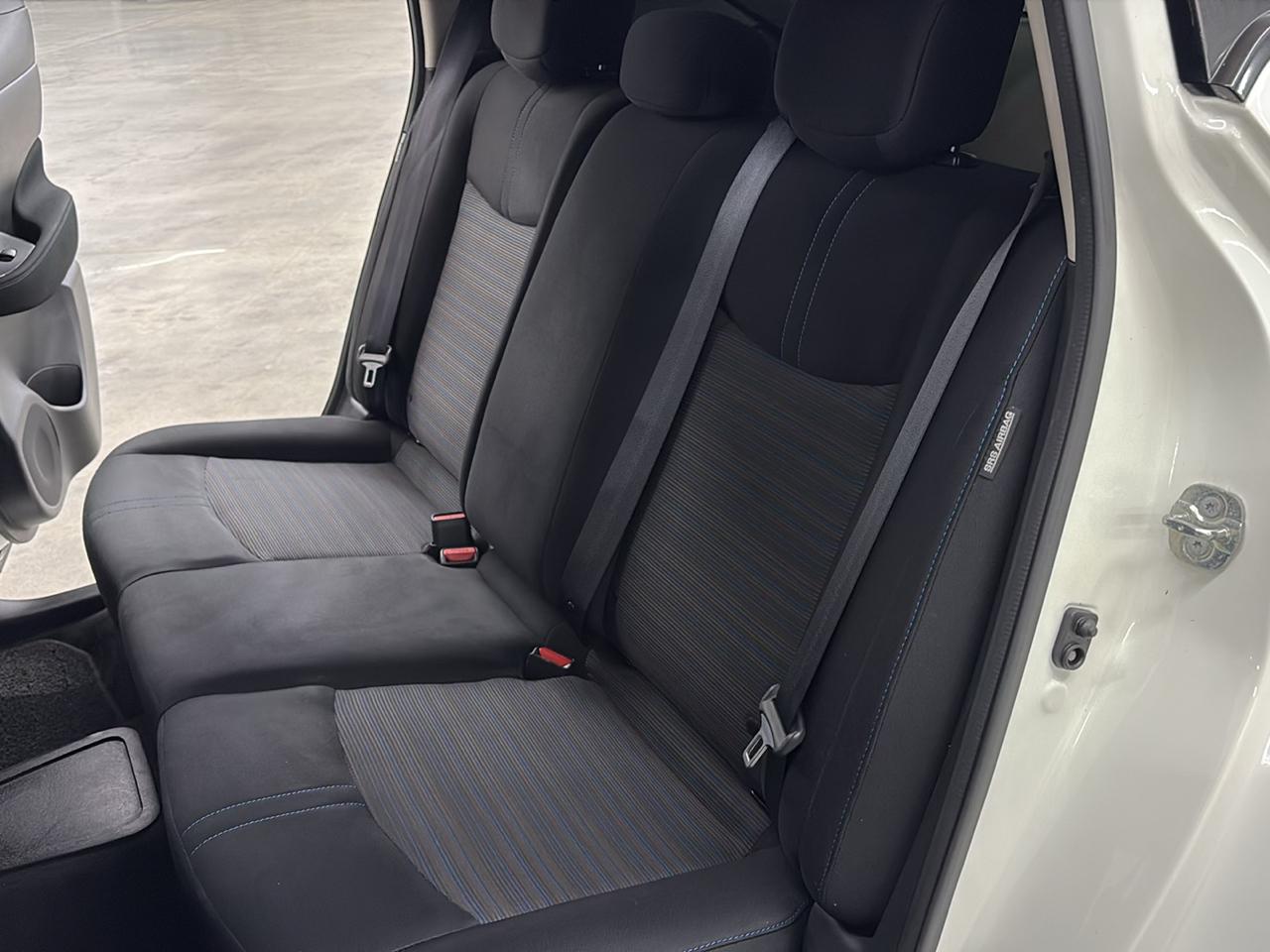 Nissan Leaf SV Hatchback 2020