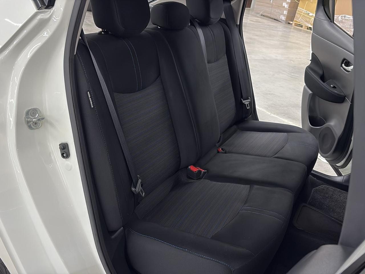 Nissan Leaf SV Hatchback 2020