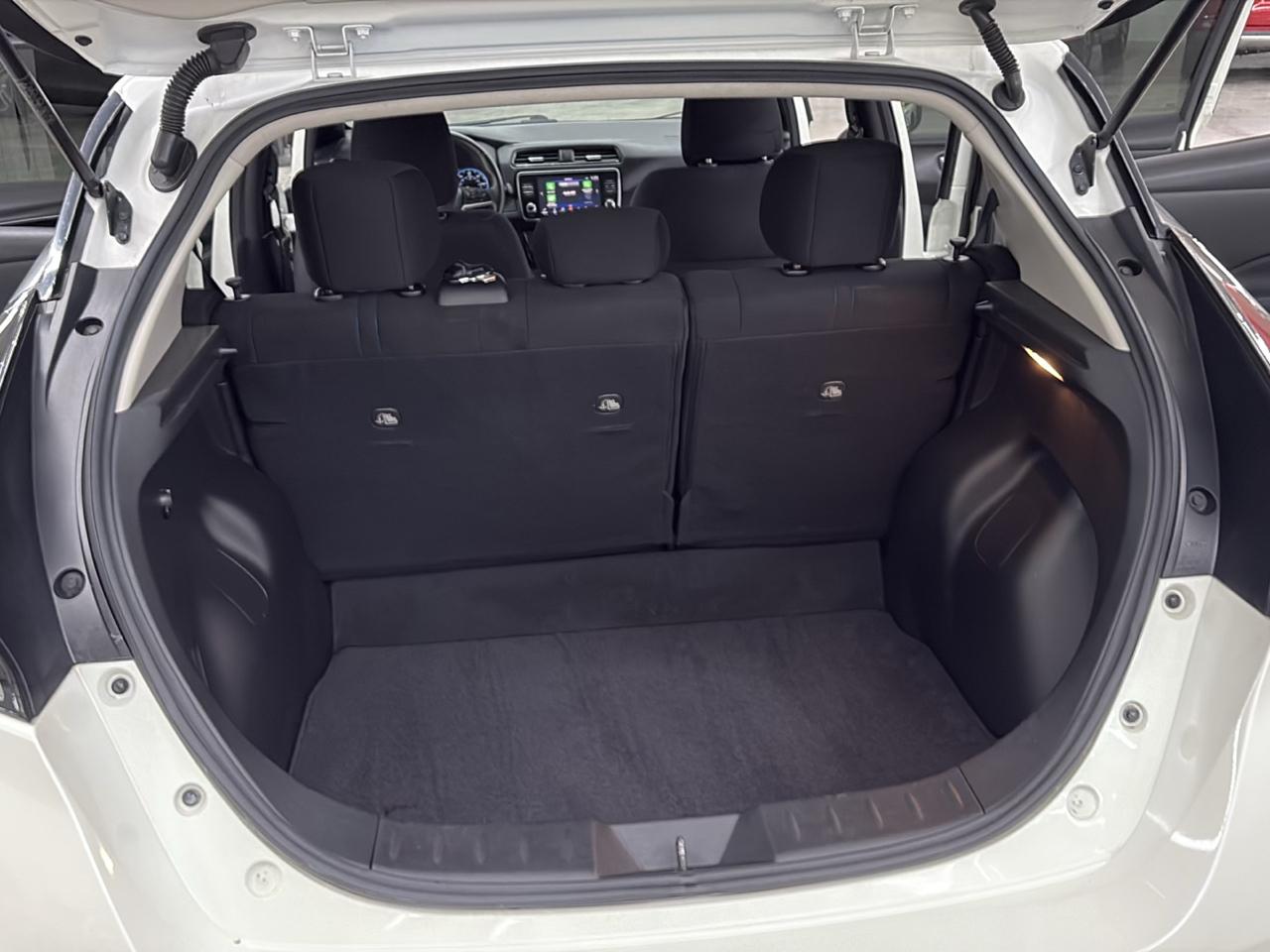 Nissan Leaf SV Hatchback 2020