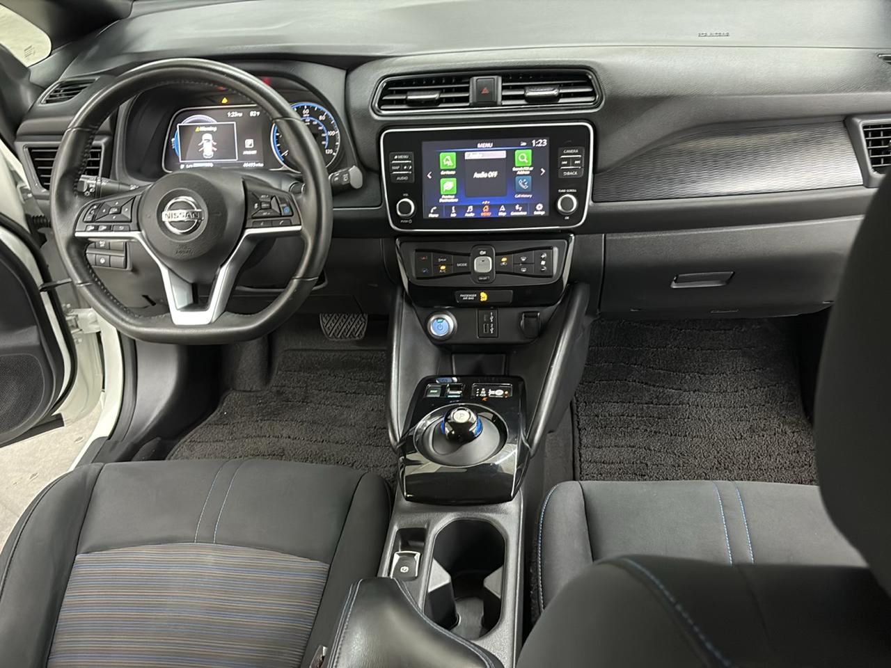 Nissan Leaf SV Hatchback 2020