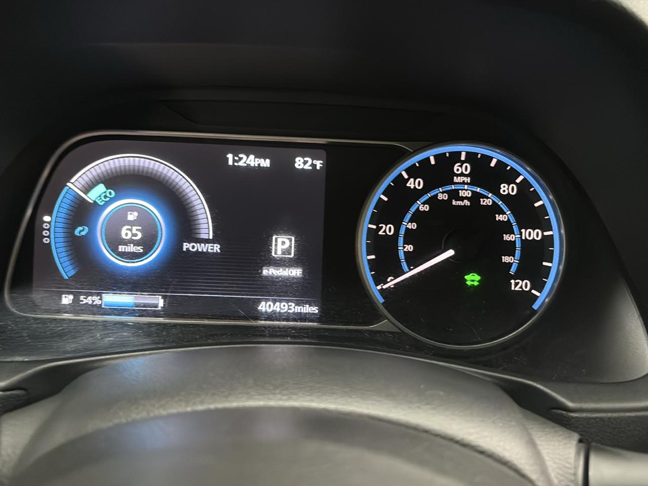 Nissan Leaf SV Hatchback 2020