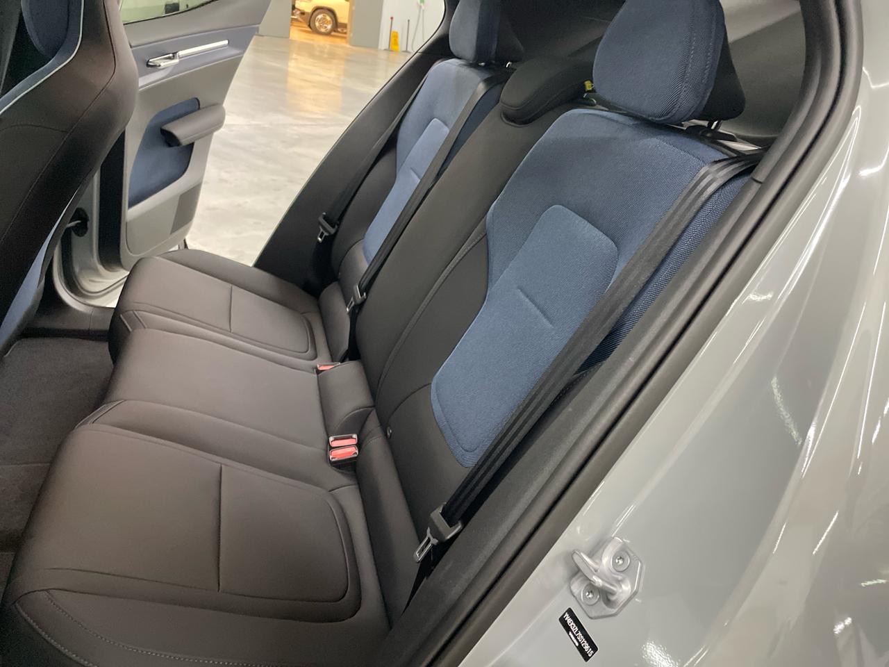 Volvo EX30 Twin Motor AWD Ultra 2025