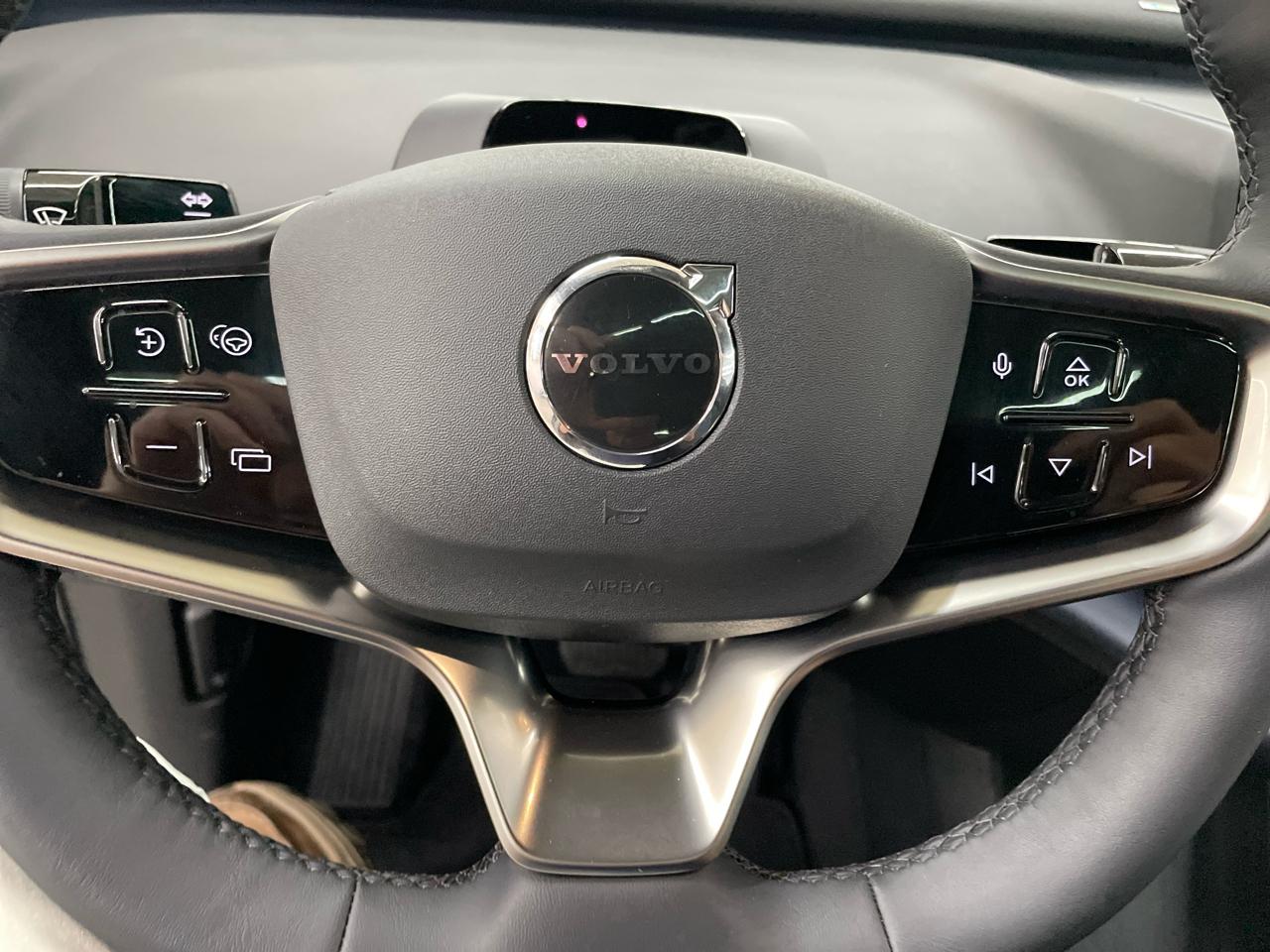 Volvo EX30 Twin Motor AWD Ultra 2025