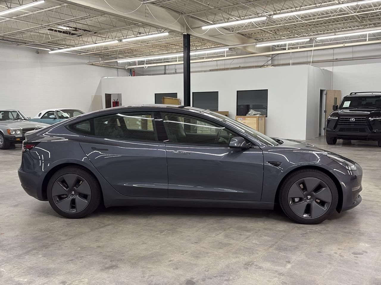 Tesla Model 3 Standard Range Plus RWD 2021