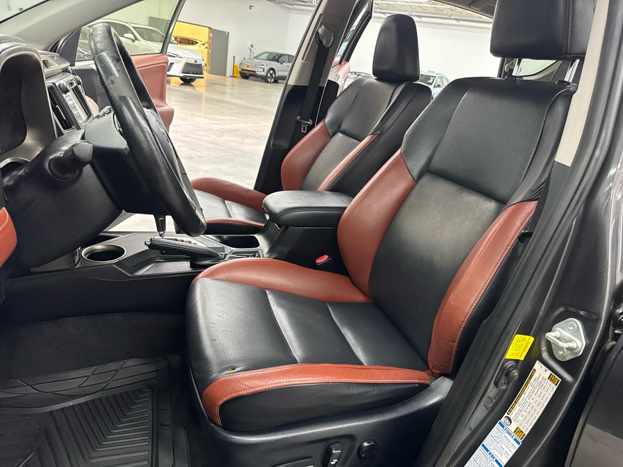 Toyota RAV4 AWD 4dr Limited (Natl) 2013