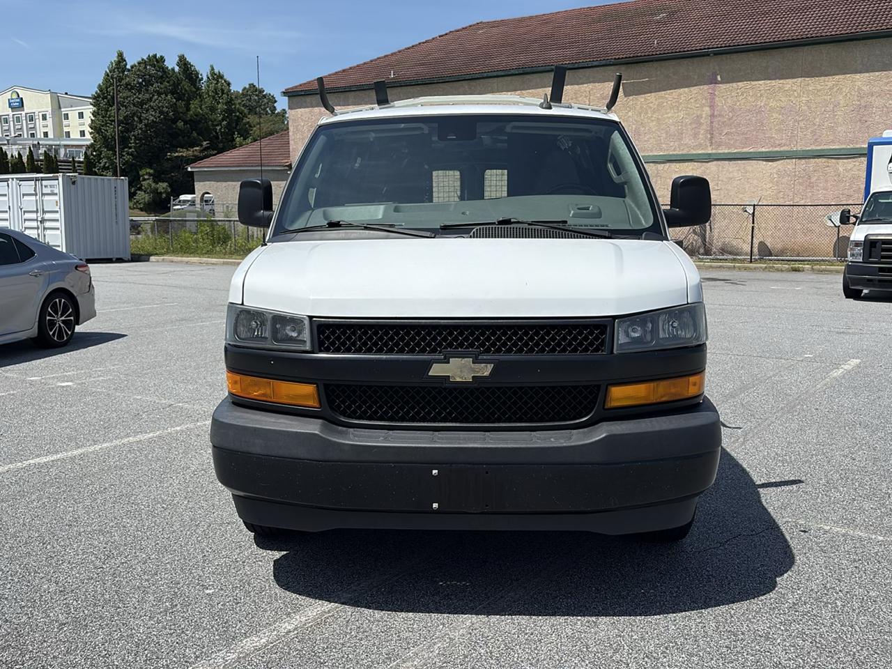 Chevrolet Express Cargo Van RWD 2500 135" 2020