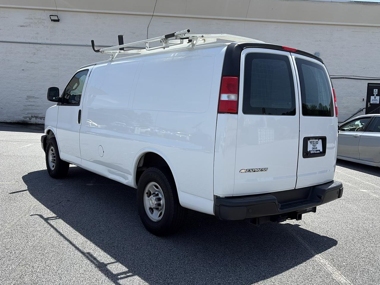Chevrolet Express Cargo Van RWD 2500 135" 2020