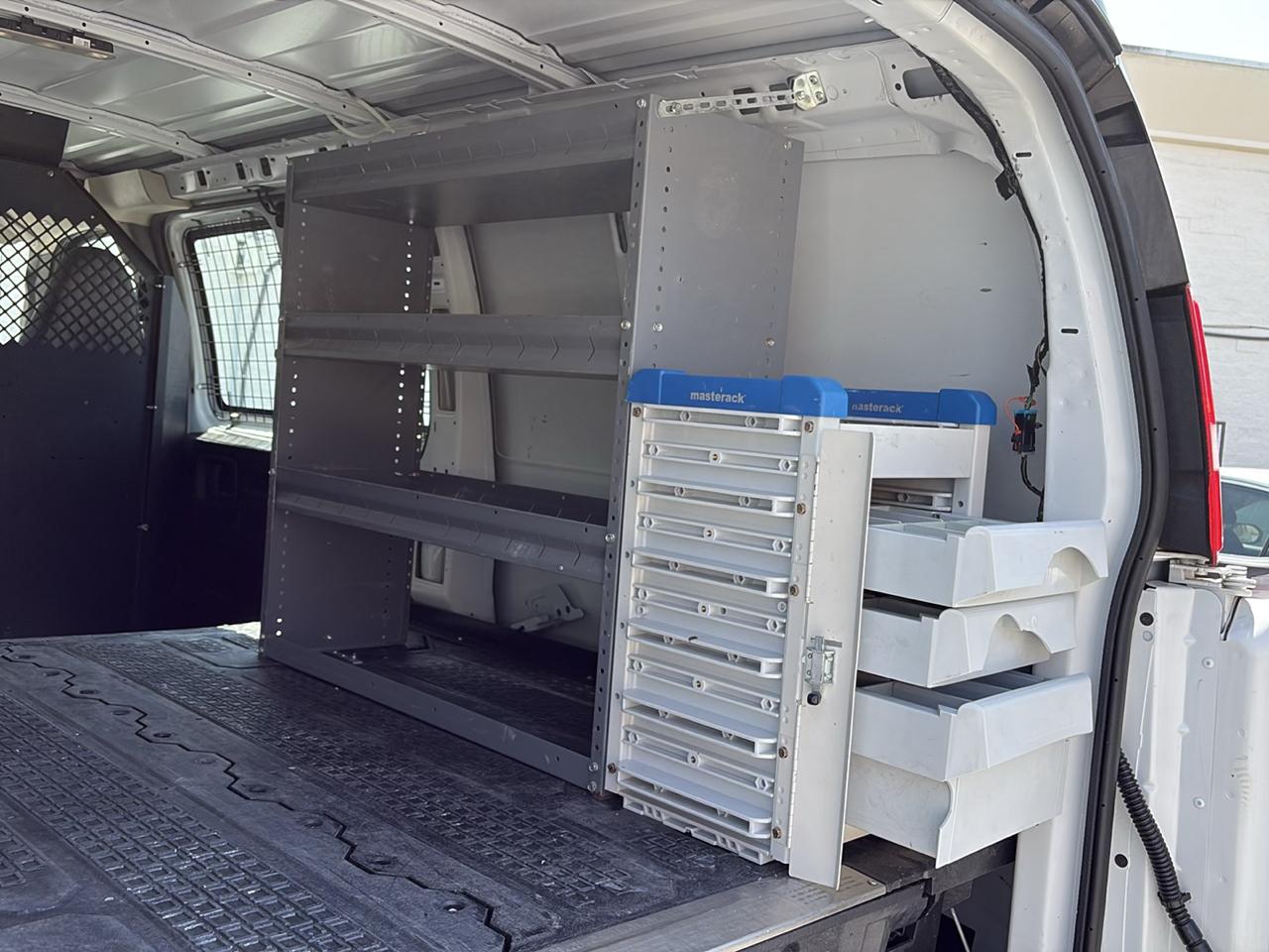 Chevrolet Express Cargo Van RWD 2500 135" 2020