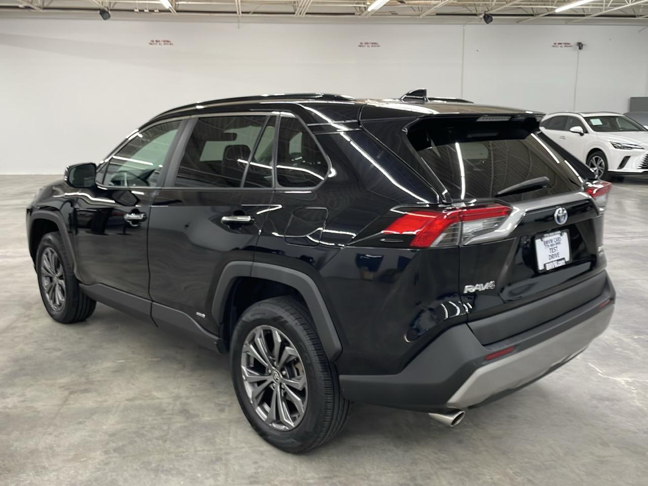 Toyota RAV4 Hybrid Limited AWD (Natl) 2023