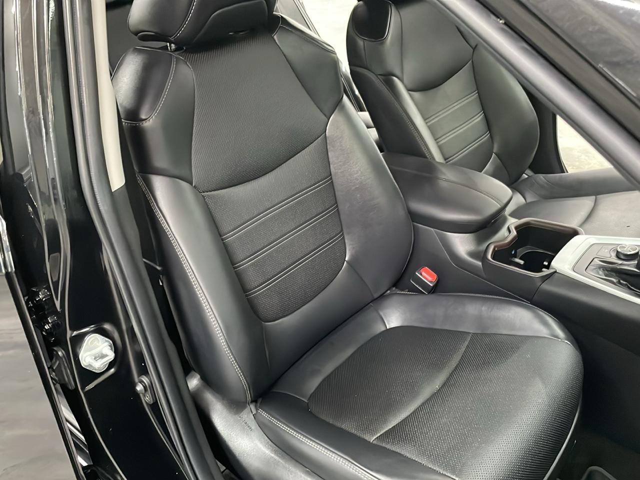 Toyota RAV4 Hybrid Limited AWD (Natl) 2023