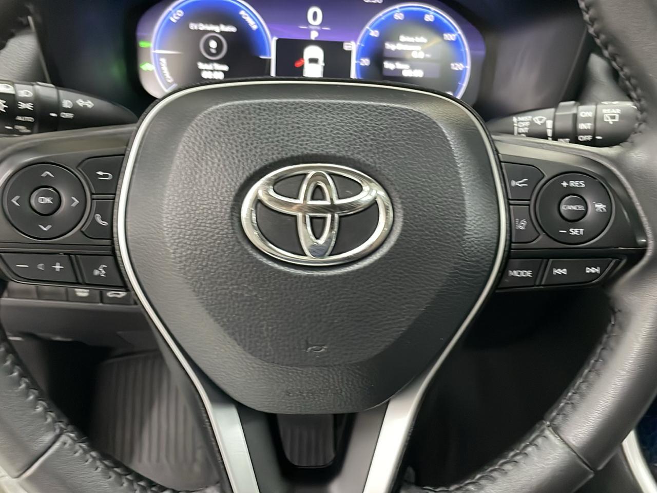Toyota RAV4 Hybrid Limited AWD (Natl) 2023