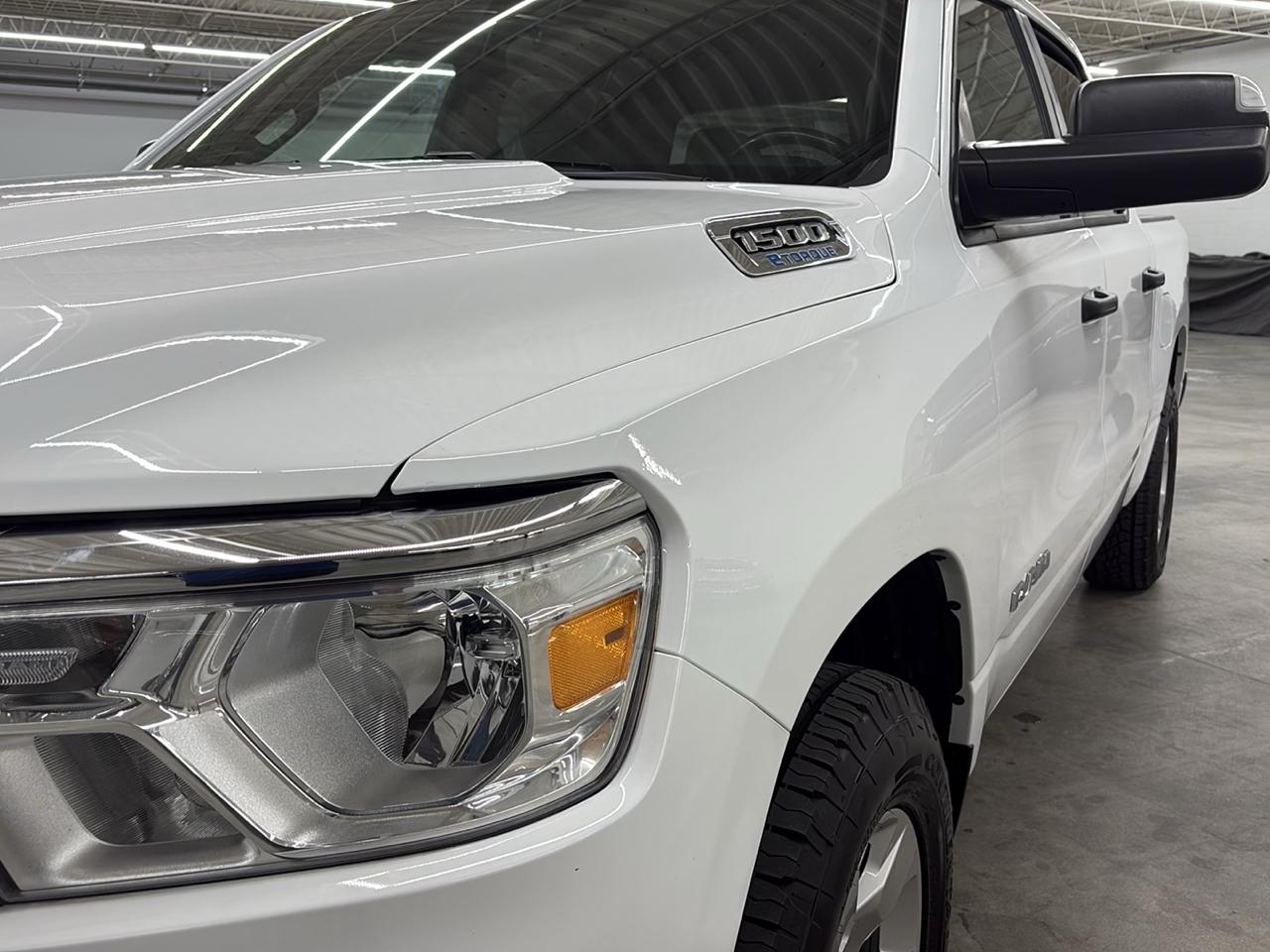 RAM 1500 Big Horn 4x4 Crew Cab 5'7" Box 2024