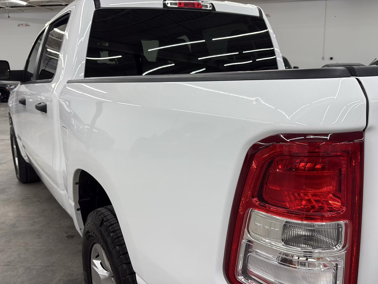 RAM 1500 Big Horn 4x4 Crew Cab 5'7" Box 2024