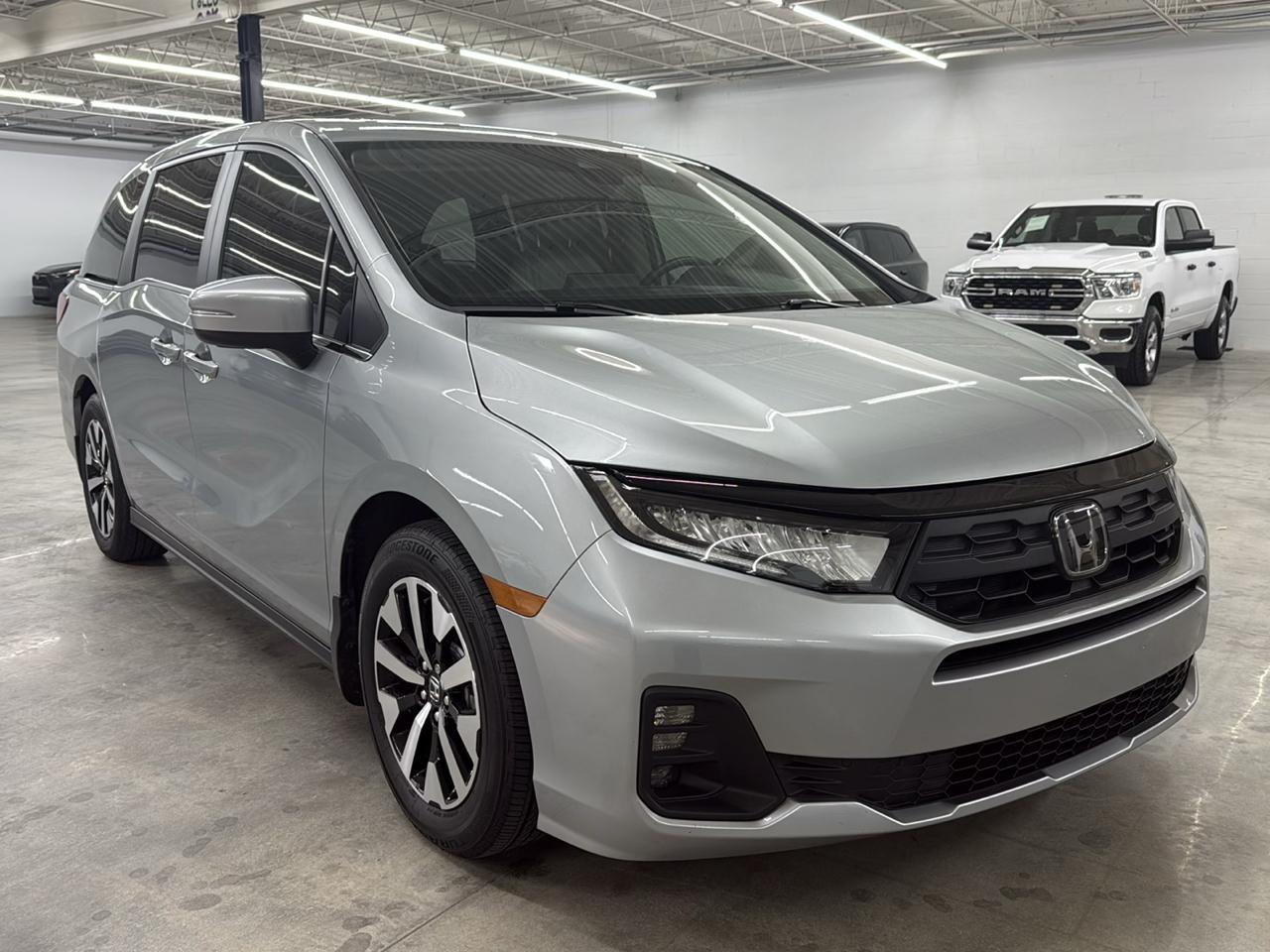 Honda Odyssey EX-L Auto 2025