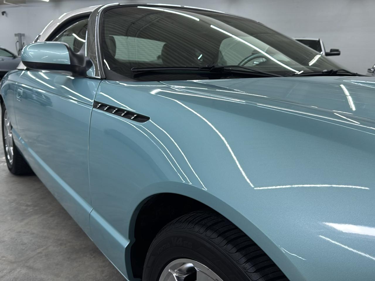 Ford Thunderbird 2dr Conv w/Hardtop Deluxe 2002