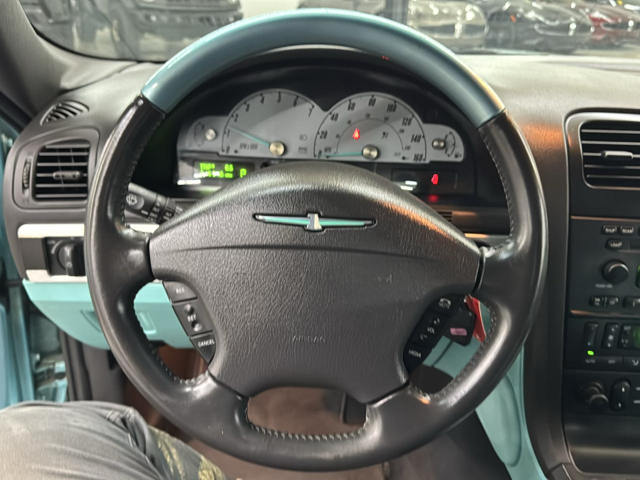 Ford Thunderbird 2dr Conv w/Hardtop Deluxe 2002