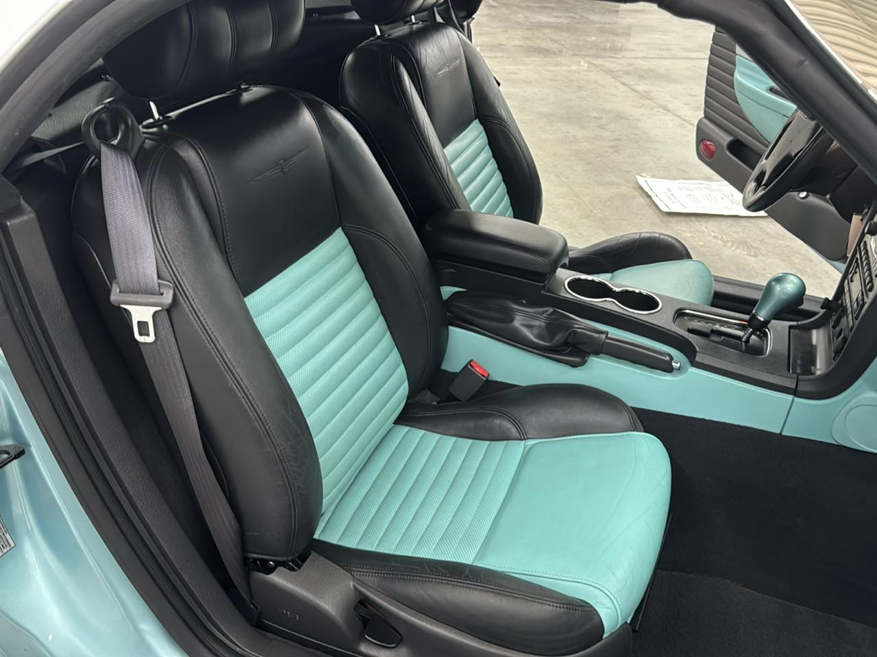 Ford Thunderbird 2dr Conv w/Hardtop Deluxe 2002
