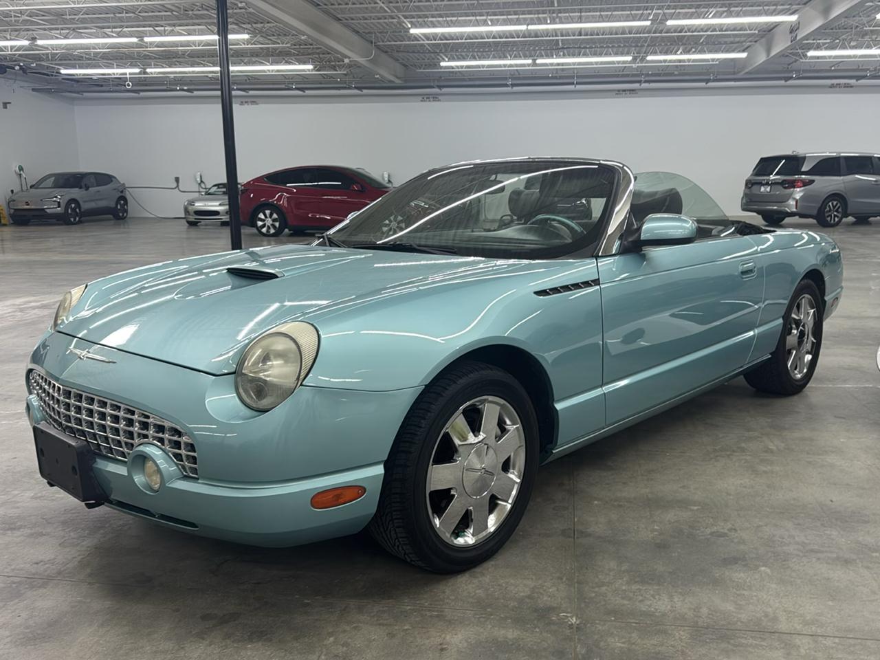 Ford Thunderbird 2dr Conv w/Hardtop Deluxe 2002