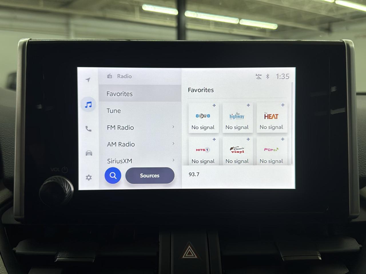 Toyota RAV4 Hybrid XLE AWD (Natl) 2024