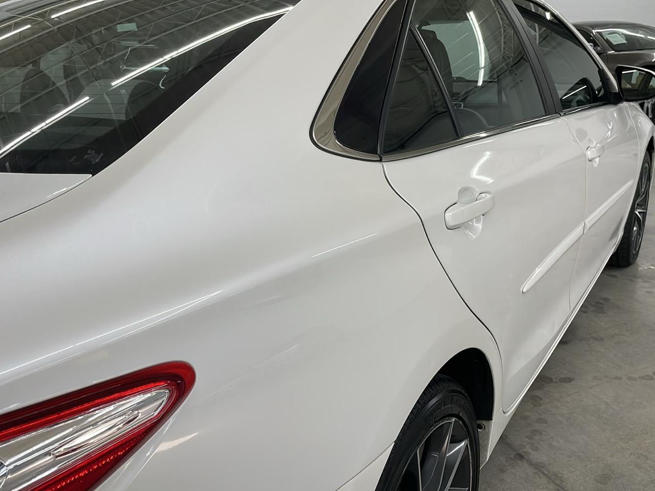 Toyota Camry 4dr Sdn I4 Auto XSE (Natl) 2015