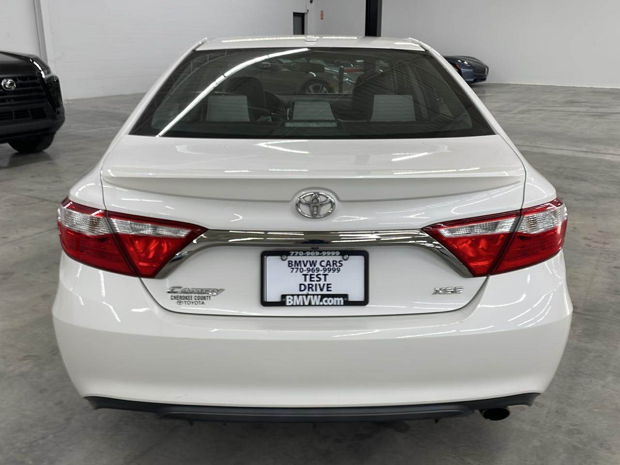 Toyota Camry 4dr Sdn I4 Auto XSE (Natl) 2015