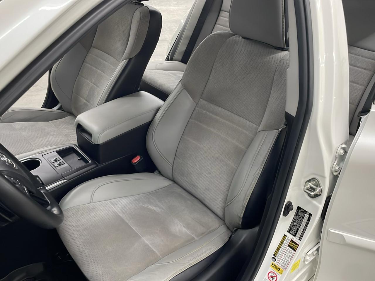Toyota Camry 4dr Sdn I4 Auto XSE (Natl) 2015