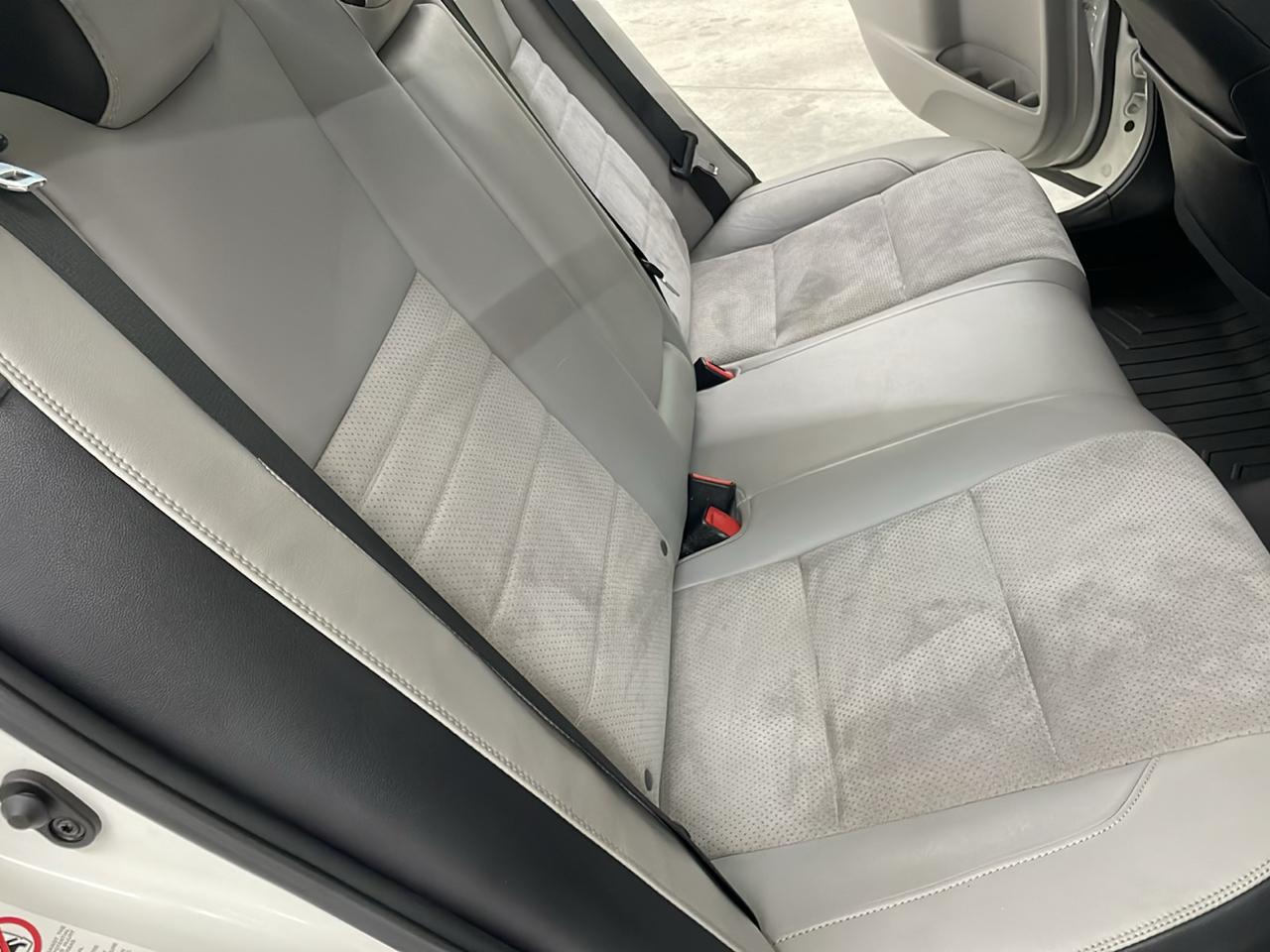 Toyota Camry 4dr Sdn I4 Auto XSE (Natl) 2015