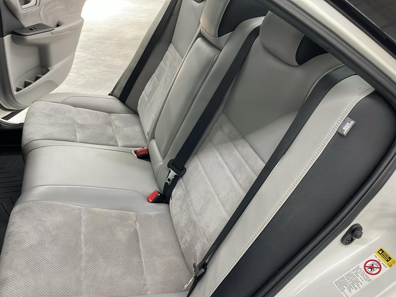 Toyota Camry 4dr Sdn I4 Auto XSE (Natl) 2015