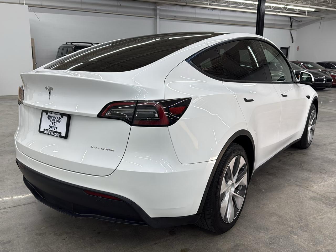 Tesla Model Y Long Range AWD 2023