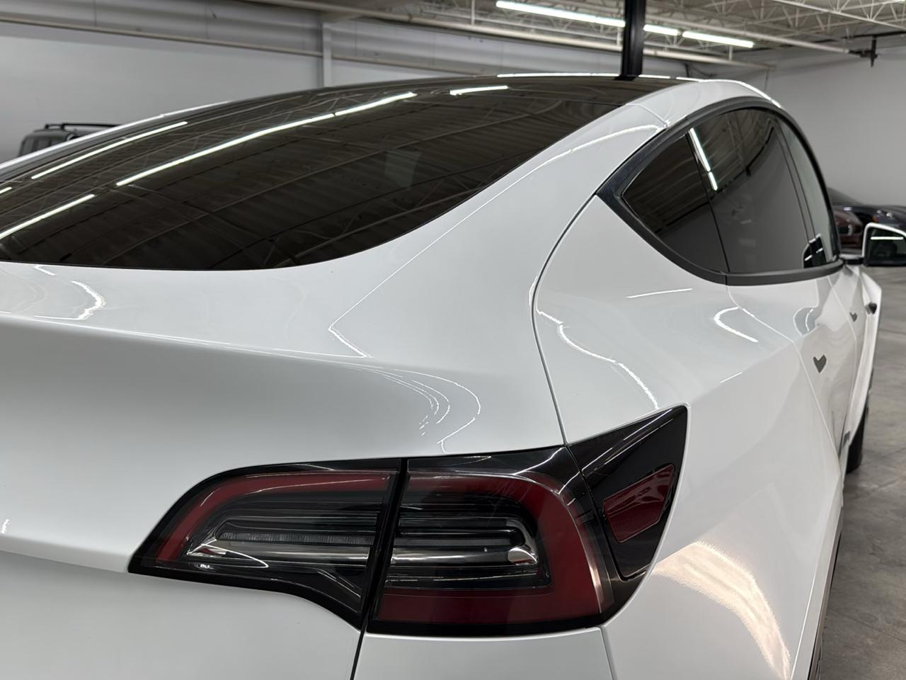 Tesla Model Y Long Range AWD 2023