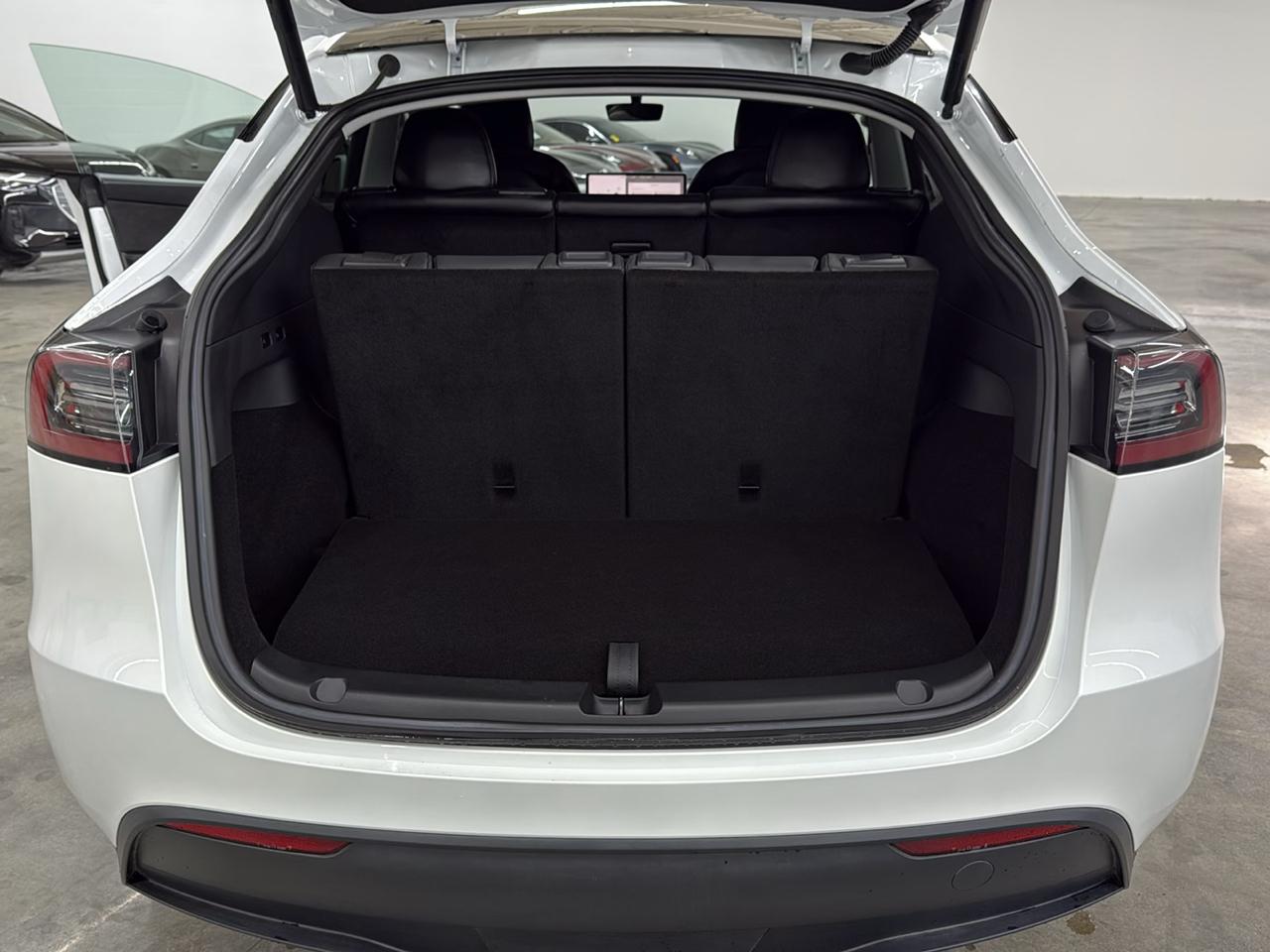 Tesla Model Y Long Range AWD 2023