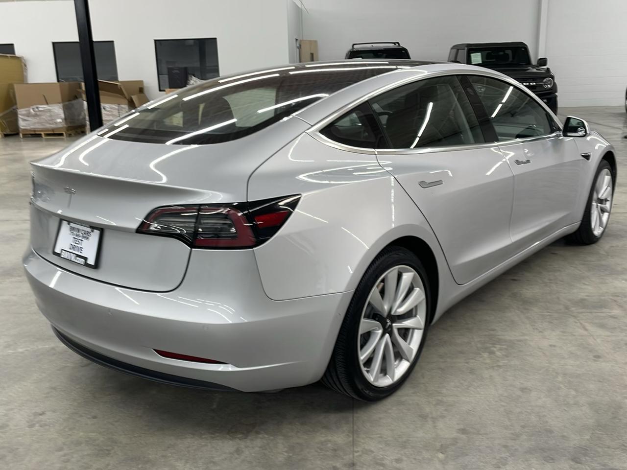 Tesla Model 3 Long Range Battery RWD 2018