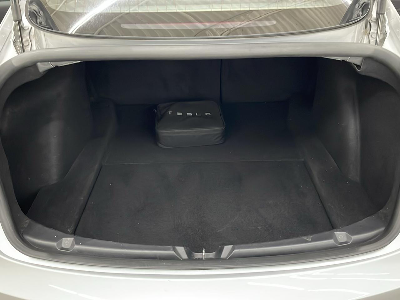 Tesla Model 3 Long Range Battery RWD 2018