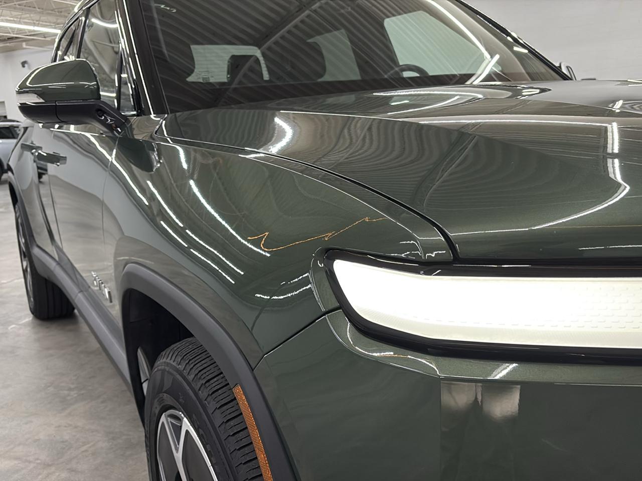 Rivian R1T Adventure 2024