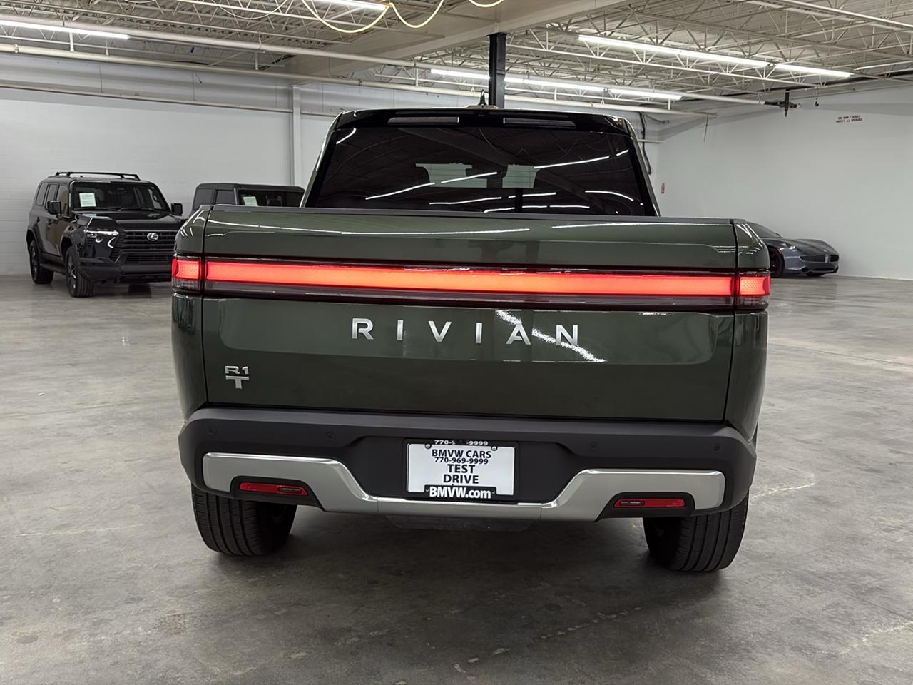 Rivian R1T Adventure 2024