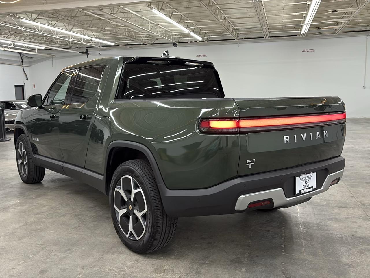 Rivian R1T Adventure 2024