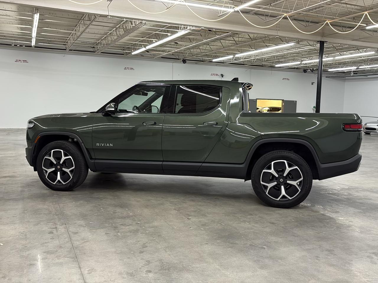 Rivian R1T Adventure 2024
