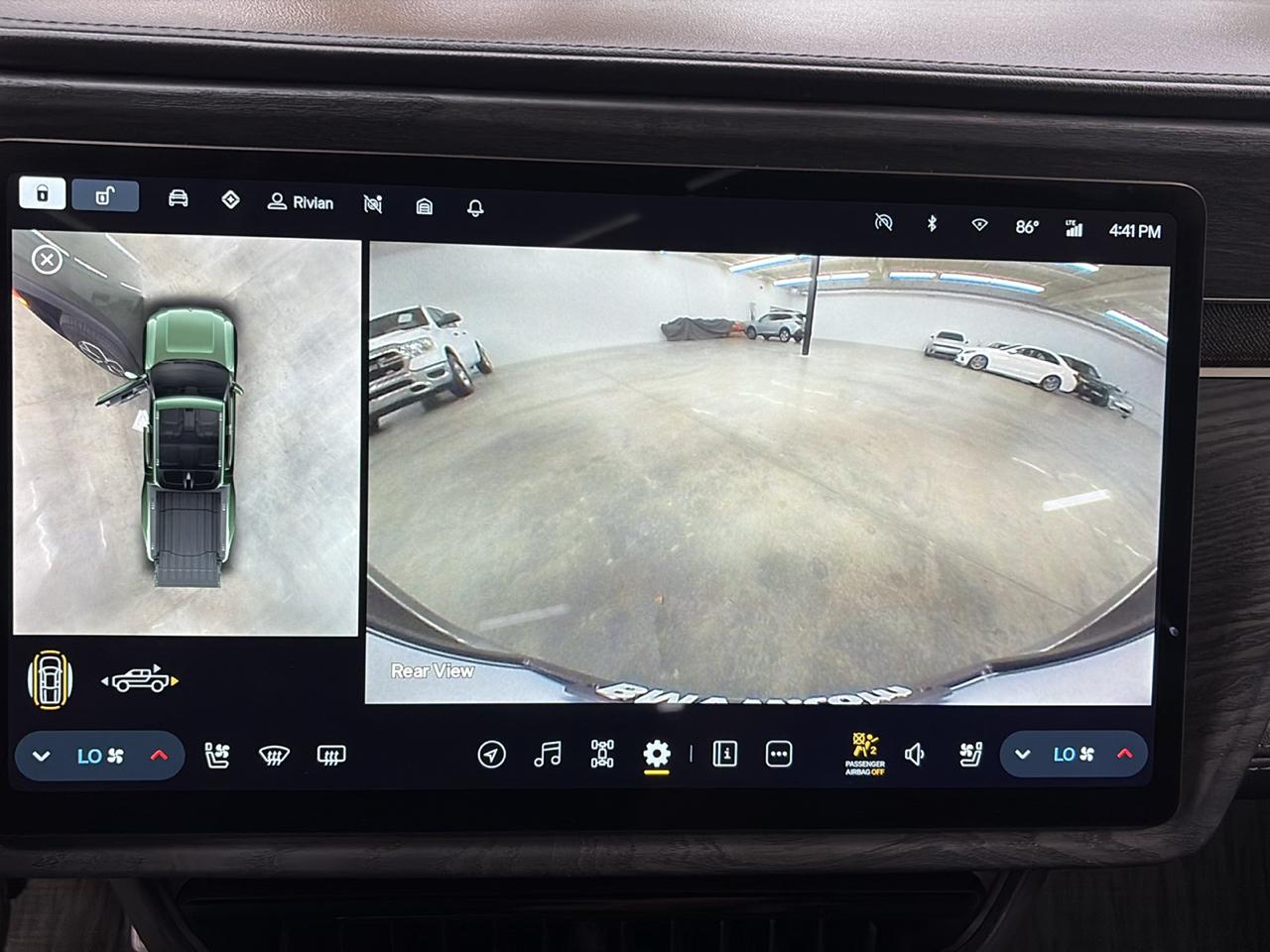 Rivian R1T Adventure 2024