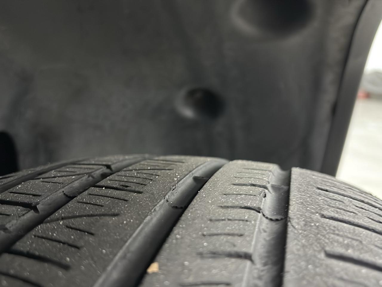 Rivian R1T Adventure 2024