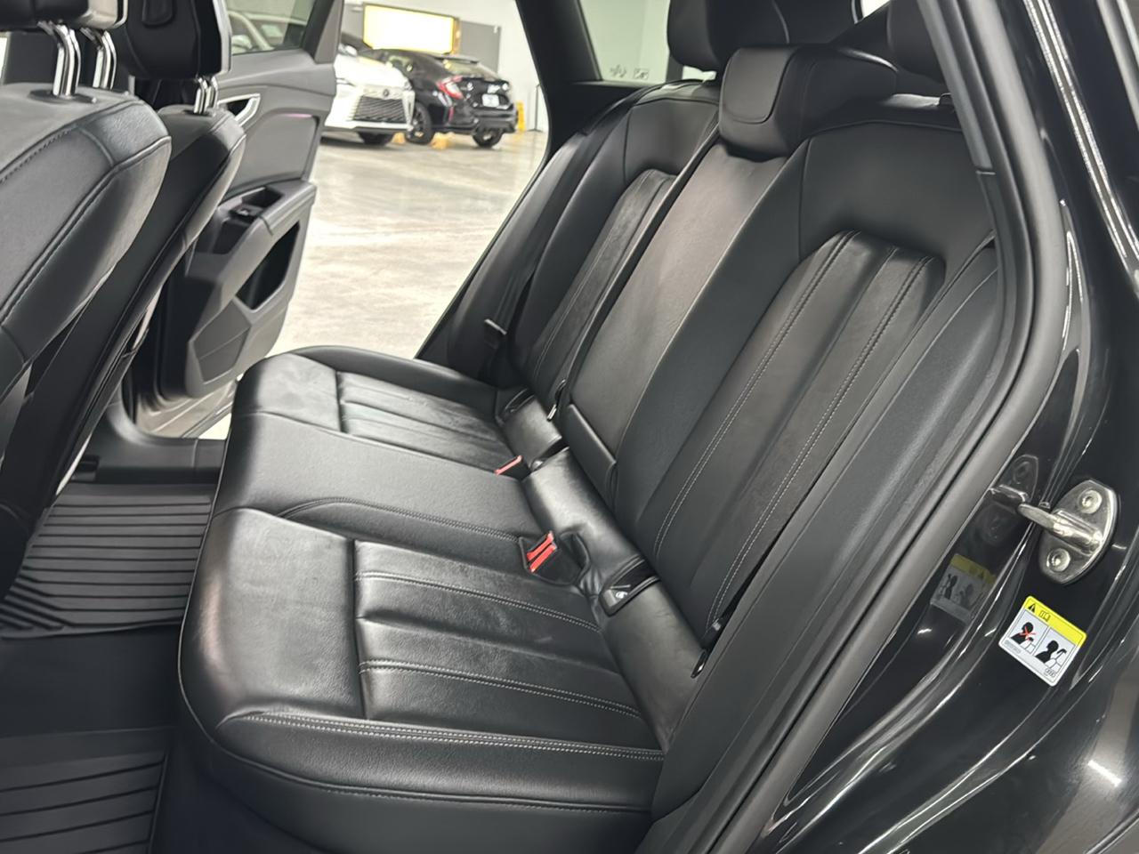 Audi Q4 e-tron Premium Plus 40 RWD 2023