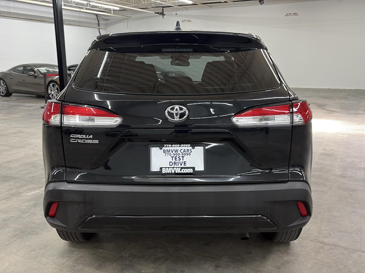 Toyota Corolla Cross L 2WD (Natl) 2024