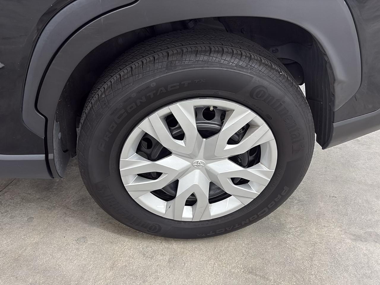 Toyota Corolla Cross L 2WD (Natl) 2024