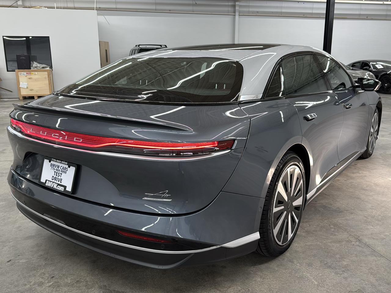 Lucid Air Touring AWD 2025