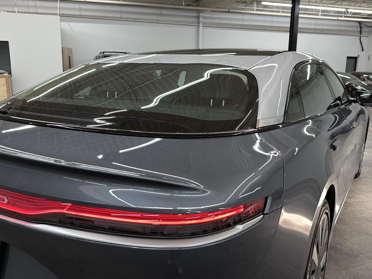 Lucid Air Touring AWD 2025