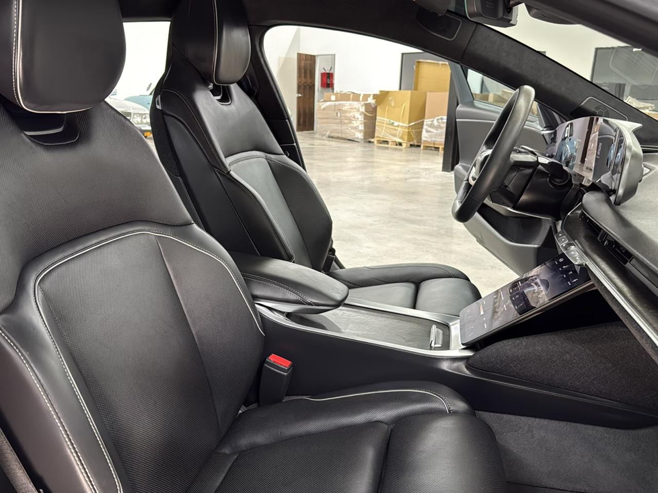 Lucid Air Touring AWD 2025