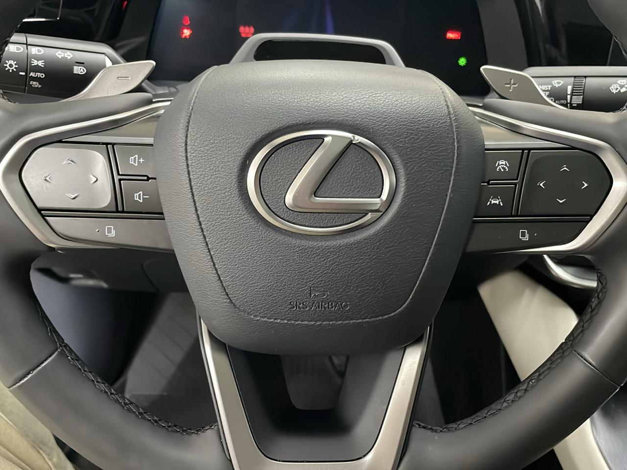 Lexus RZ RZ 450e Luxury AWD 2023