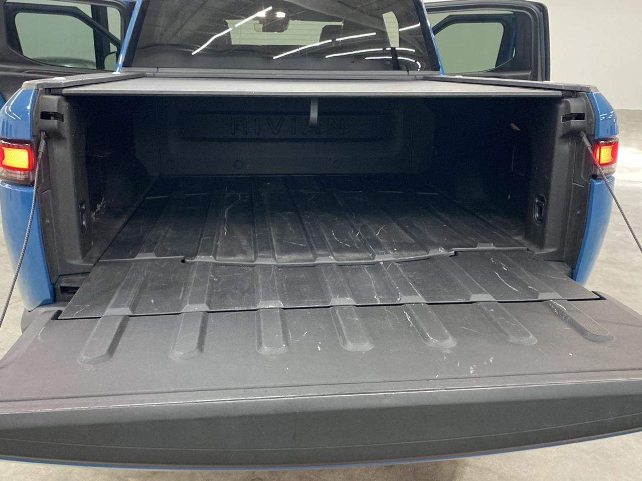 Rivian R1T Adventure Dual-Motor Max Pack 2023