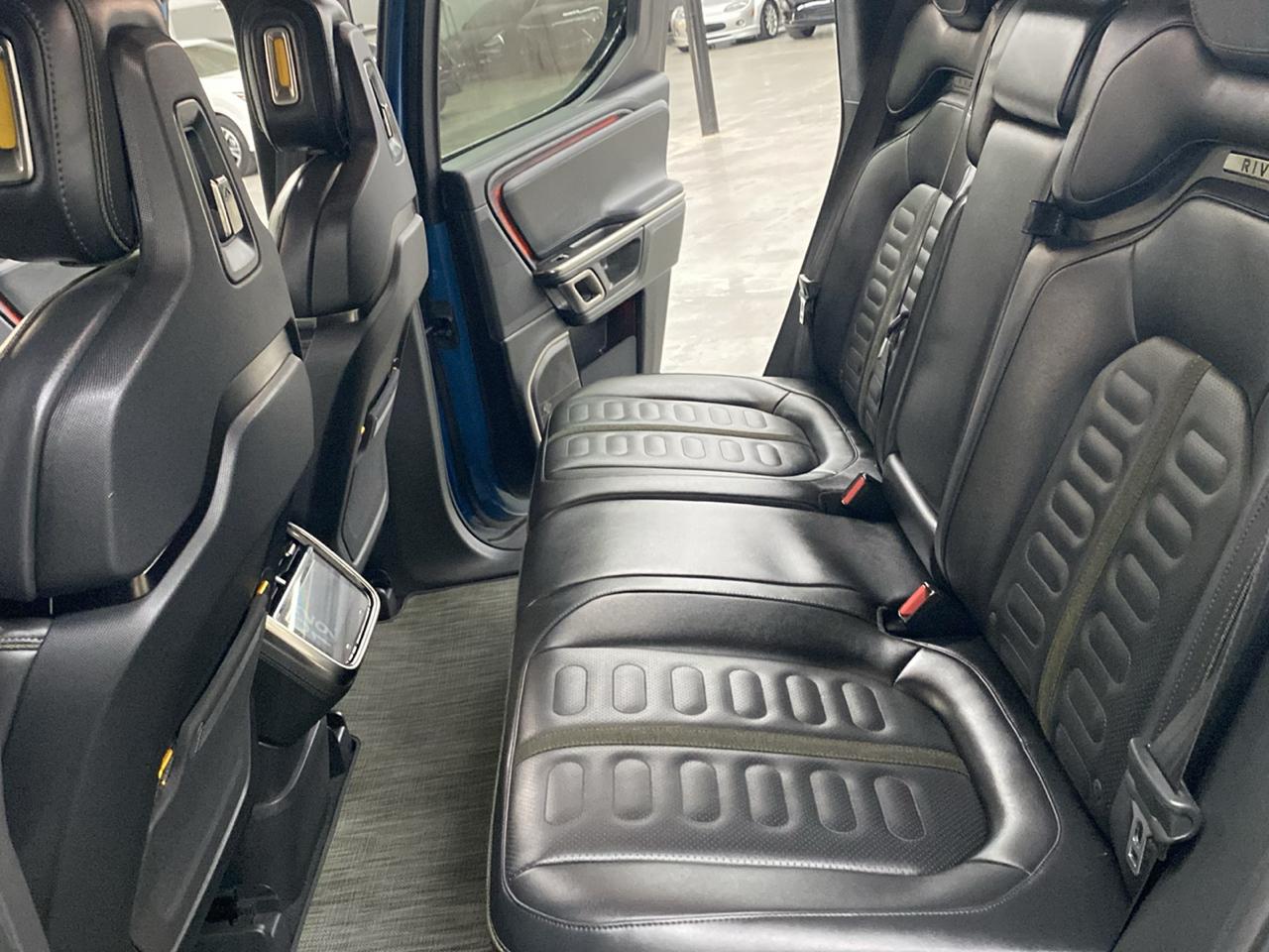 Rivian R1T Adventure Dual-Motor Max Pack 2023