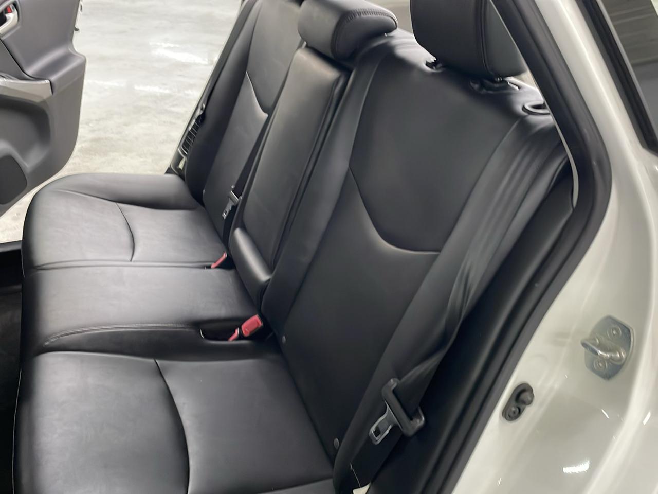 Toyota Prius 5dr HB Persona (Natl) 2013
