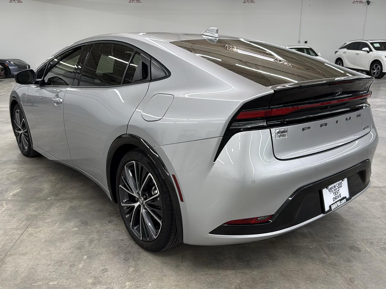 Toyota Prius XLE (Natl) 2024